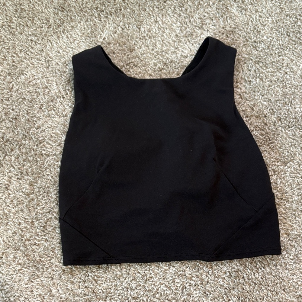 Women’s Lululemon Forward Fold Bra *Light Support, C/D Cups
Black
Size 4